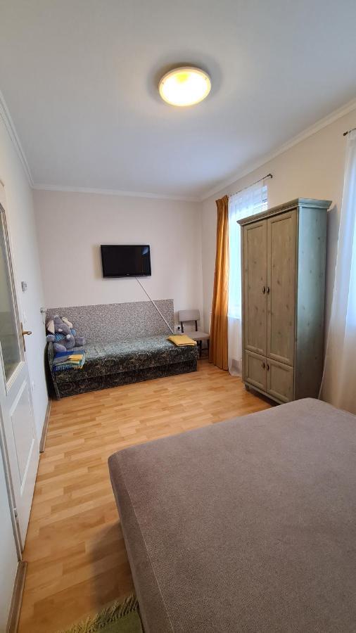 Gabi Apartman Гайдусобосло Екстер'єр фото